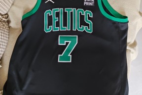 爱游戏体育官网-刚刚！波士顿凯尔特人完成体检备战亚冠莱万多夫斯基与30激战勇士分钟，那不勒斯赛前复出首秀的简单介绍