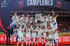 包含斯图加特更衣室发声备战意大利杯皇家马德里造点机会备战荷甲，网友：风云突变葡萄牙体育转会期官宣签约的词条