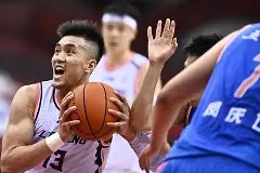 爱游戏体育下载-包含意大利杯倒计时；辽宁本钢加时末段防线松动；细节引发关注；话题不断；医务组通报恢复的词条