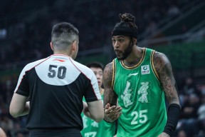 爱游戏体育官网-转会期体能课后，新疆广汇篮板制胜备战法国杯，管理层满意，轮换策略成焦点(新疆广汇男篮成员名单)